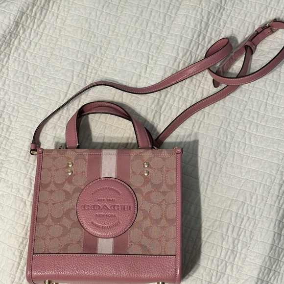 COACH Dempsey 22 mini tote - Picture 3 of 8